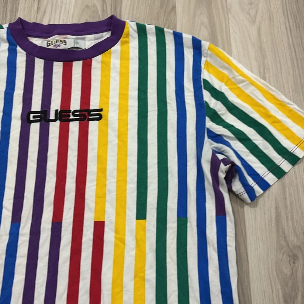 GUESS J.BALVIN T-SHIRT FUN
VIBRANT‎ 90's RETRO VIBES SZ M
STRIPES RAINBOW - Picture 7 of 16